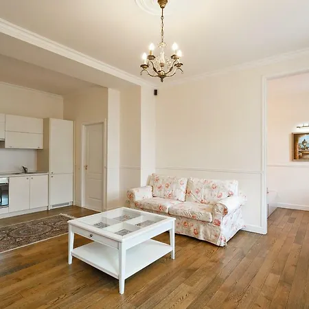 Royal Rent *
